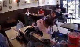 女子插队爆料视频播放在线观看,在线观看引发全民关注