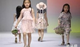 小女孩时装爆料视频下载,揭秘小女孩时装爆料视频